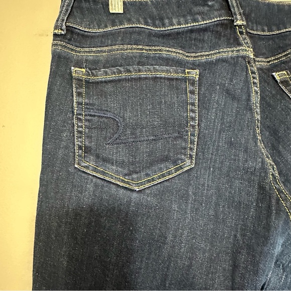 American Eagle women’s 14 artistic crop stretch denim jeans,double button front - Picture 8 of 8